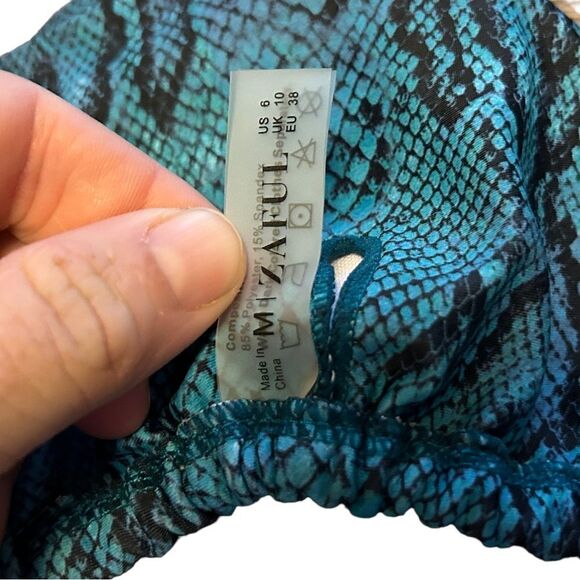 Snakeskin Bikini top size 6 - Picture 4 of 5